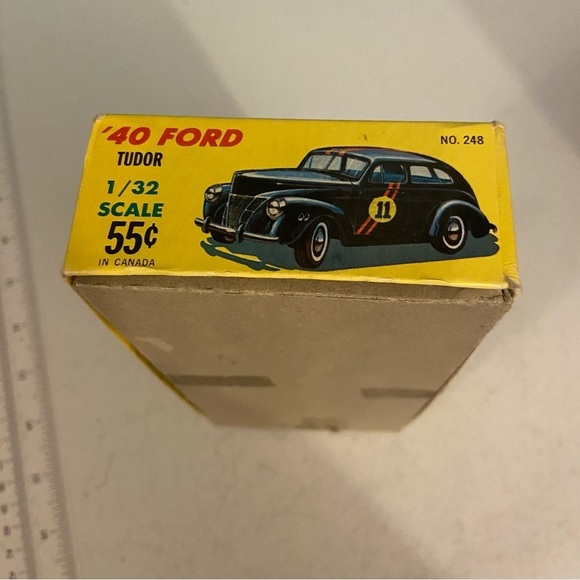 EMPTY📦 Vintage model car (1/32) cardboard box 1940 Ford Sedan car. - Picture 4 of 12